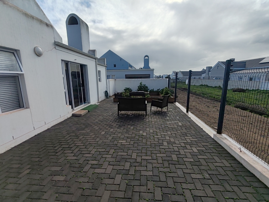 3 Bedroom Property for Sale in Laguna Hills Western Cape